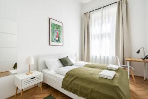 Sunny Colors Apartment