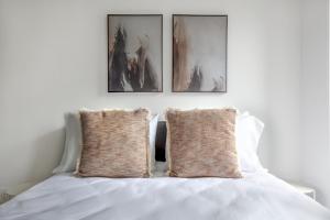 East Village 1br w wd nr Sq NYC-938