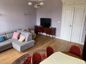 3 Bedroom Lux Apartment Center