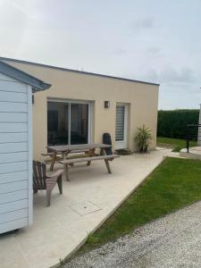 Maisons de vacances L'Ostrea, maison avec jardin a 200m de la mer-wifi : photos des chambres