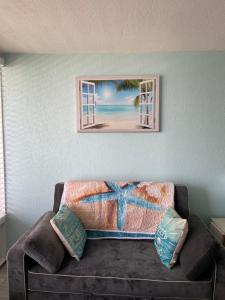 Ocean Views Retreat . Enjoy the Ocean View from your balcony