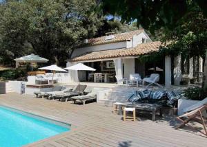 BASTIDON FARFALLINA - 4hvězdičkové hotely ve městě Puyvert