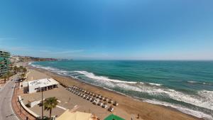 Olimpo II The Cruise - Front Line Beach