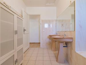 Villas Villa Kasara by Interhome : photos des chambres