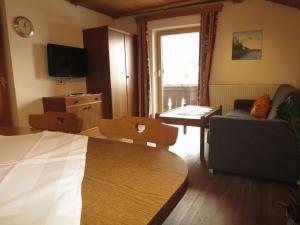 Apartment Hof am Schönbach-1 by Interhome