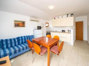 Apartment Antonio - VOD500 by Interhome