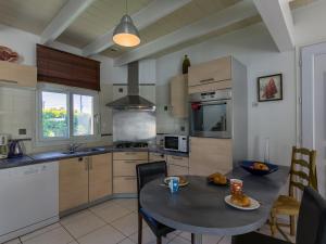 Maisons de vacances Holiday Home Le Triskell by Interhome : photos des chambres