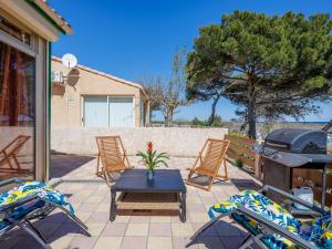 Holiday Home Petite Cigale by Interhome