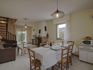 Maisons de vacances Holiday Home Le Clos Er Bert - RHU315 by Interhome : photos des chambres