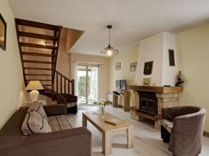 Maisons de vacances Holiday Home Le Clos Er Bert - RHU315 by Interhome : photos des chambres