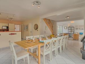 Maisons de vacances Holiday Home La Pointe de Kerners - RHU356 by Interhome : photos des chambres