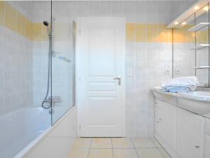 Maisons de vacances Holiday Home Golf de Bretagne by Interhome : photos des chambres