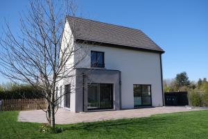 Home Family Cinema - 3hvězdičkové hotely ve městě Seclin