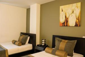 hotel medellin gold