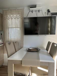 Floating Sea House MAREA