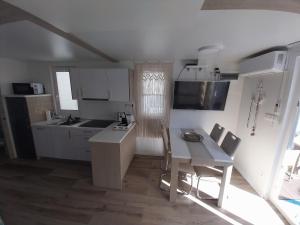 Floating Sea House MAREA