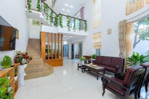 Villa 17 Văn Cao - Sân Vườn Gần Biển Bãi Sau