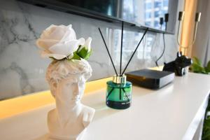 Vera Residence with Canal View