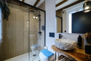 El Amarre - Suite Boutique Premium Inspirada en un Navío del Siglo XVI - Gijón