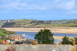 Padstow townhouse, close to harbour