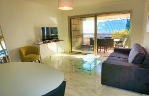 Ref LEM4 - Palmes dOr Properties