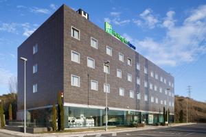 Holiday Inn Express Pamplona, an IHG hotel