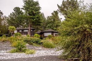 "Beautiful Lake House"