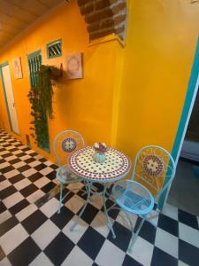 4CR-1M CASA DE 4 HABITACIONES EN EL CENTRO HISTORICO, GETSEMANI