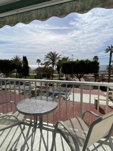 Apartamento 2 habitaciones frontal al mar 2