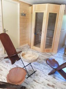 Maisons de vacances Maison bien etre avec sauna - Gite les 4 saisons - Lac de chalain : photos des chambres