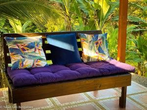 Bungalows Yakari Grei