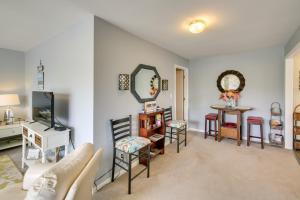 Cozy Lake Cabin with Dock in Hot Springs Natl Park