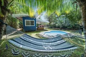 Playa Potrero - Cute, modern Containerhome with pool for 2 people - Potrero