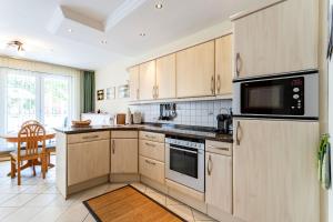 Ferienwohnung Ursula in der Villa zum Kronprinzen direkt gegenüber der Saarow Therme