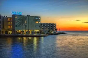 Sailport Waterfront Suites - Oldsmar