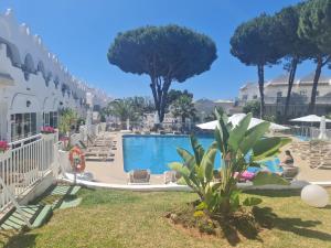 Casa Silvia Marbella - dom w kompleksie hotelowym