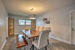 Private Pool and Dock Coconut Creek Home!