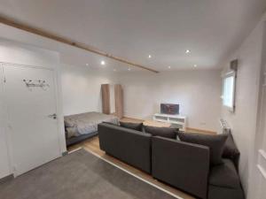 Appartement indépendant 2 - 3hvězdičkové hotely ve městě Le Blanc-Mesnil