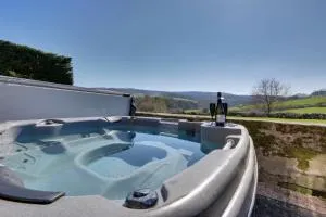 Priesthill HotTub Pool Dog Friendly PeakDistrict - Great Rowsley