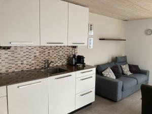 Lin et lautre appartement