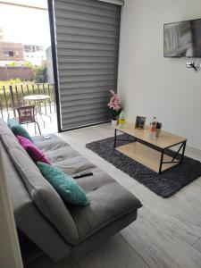 Excelente Depa en Sabalo Country