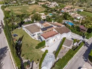 Villa Bahamas - Your very own Fairytale vacation palace - Montgo