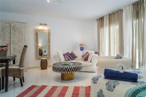 Villa Bahamas - Your very own Fairytale vacation palace