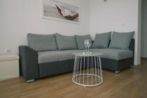 Apartments by the sea Kastel Stafilic, Kastela - 20981