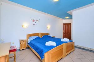 Rooms with a parking space Veli Losinj, Losinj - 21045