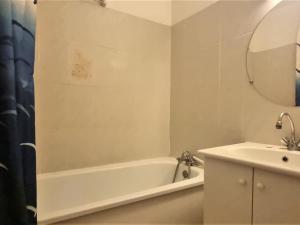 Appartements Appartement Banyuls-sur-Mer, 2 pieces, 4 personnes - FR-1-309-373 : photos des chambres