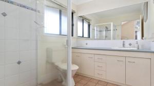 Coastal Clan & Canine Cottage