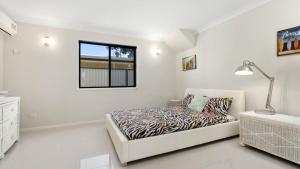 Coastal Clan & Canine Cottage