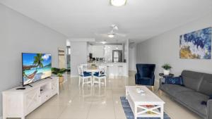 Water Views with a Splash of Luxury