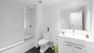 Water Views with a Splash of Luxury